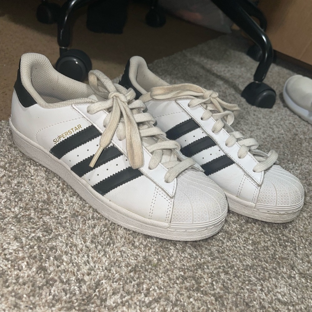 Adidas superstar shoes- Size 4.5